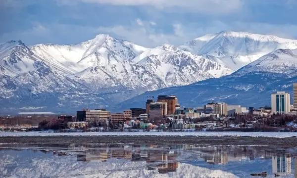 <b>Flights from France to Alaska: Airfare </b>to Anchorage, Airlines, Seasons, and Prices