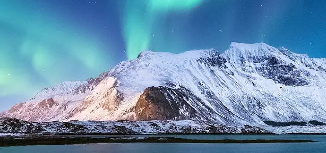 <b>Traveling to Alaska in Winter: What to Do</b>? Northern Lights, Sledding, and Activities