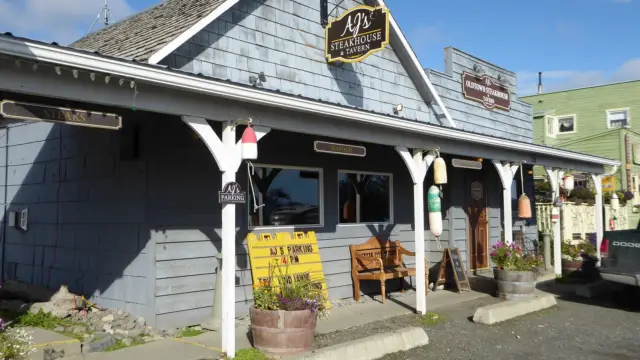 Homer: Halibut Fishing and Kachemak Bay in Alaska
