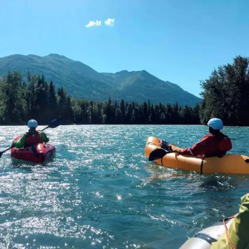 Why should you plan your trip to Alaska <b>with a local travel agency?</b>