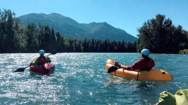 Why should you plan your trip to Alaska <b>with a local travel agency?</b>