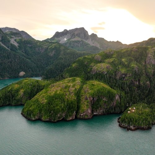 Dormir autrement en Alaska : 6 hébergements insolites pour un voyage vraiment unique